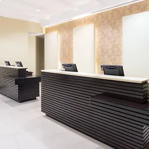 Hotel Courtyard By Marriott Kingston, Jamaica ****