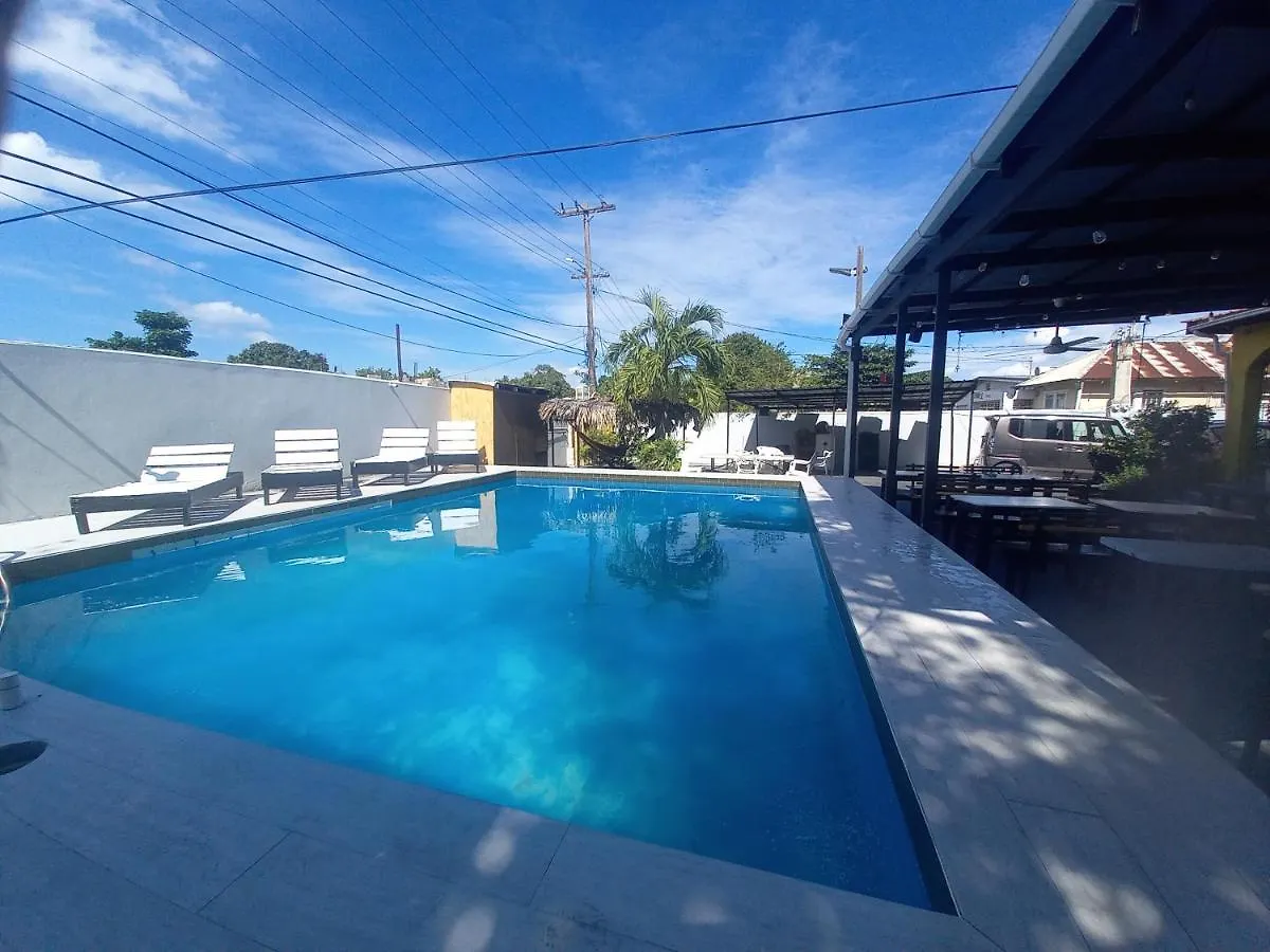 Labrish Guest House Kingston Jamaica